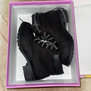 Soda brand boots- new